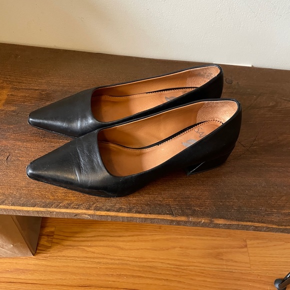 SARTO BY FRANCO SARTO - Modena Pointed Toe Pump - Picture 5 of 6